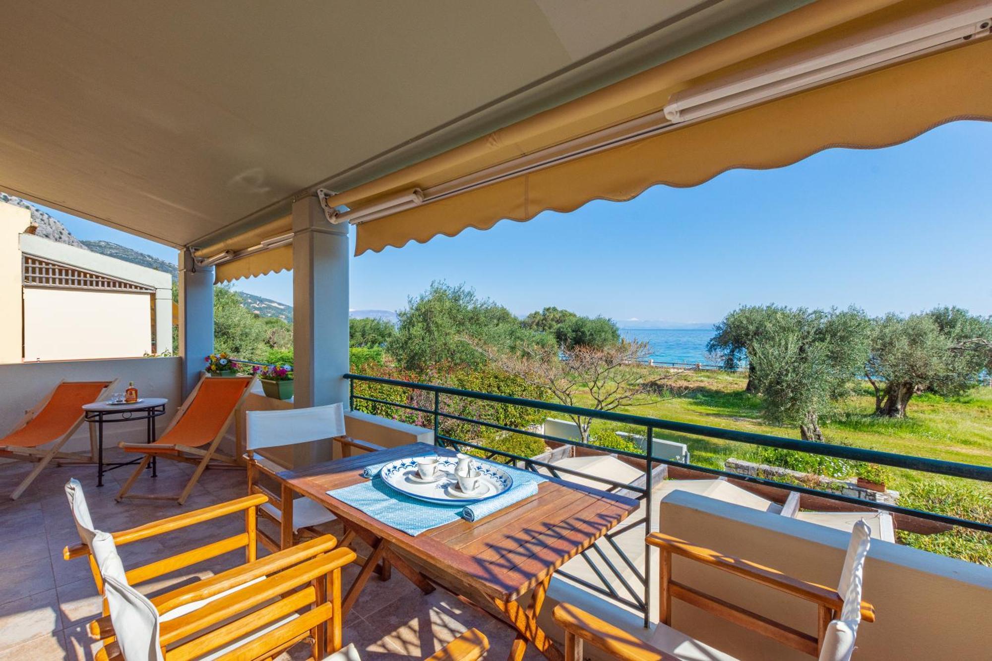 Barbati Seafront Luxury Suites Экстерьер фото