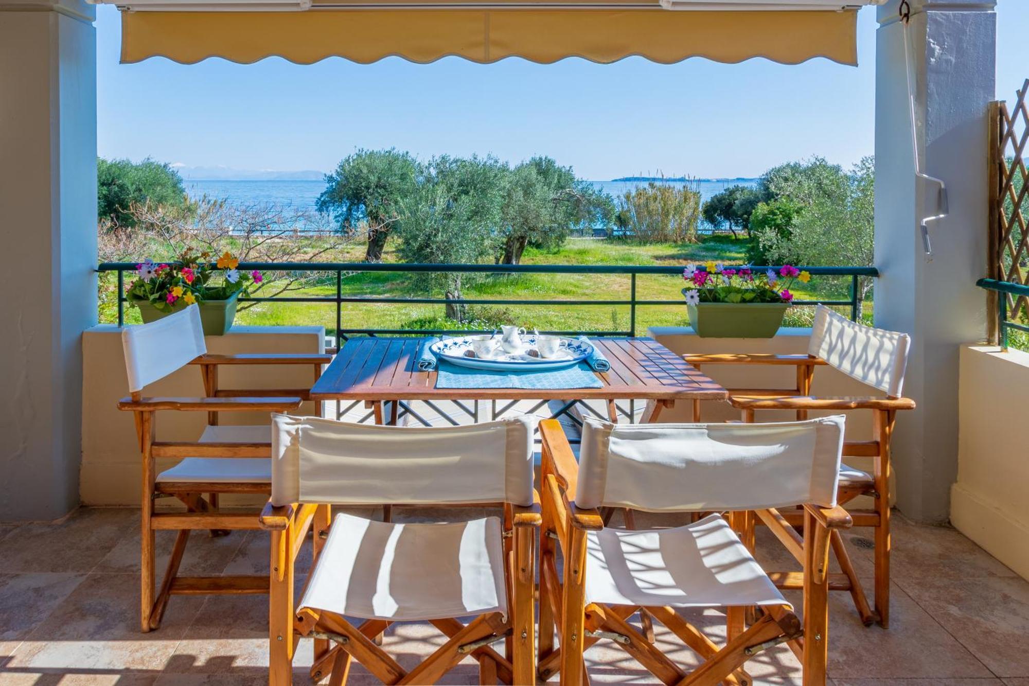 Barbati Seafront Luxury Suites Экстерьер фото